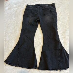 L&B Wide Leg Bellbottom Jeans Plus Size 22W